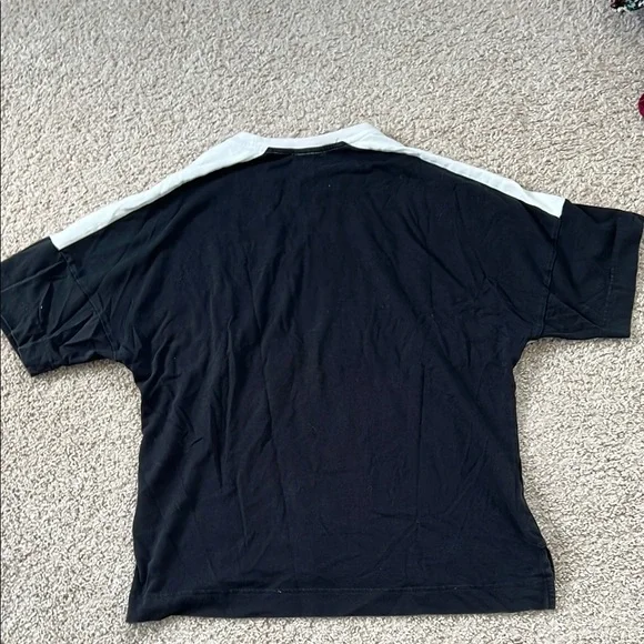 Nike Men's Colorblock Gray and Black Shirt - Picture 3 of 7